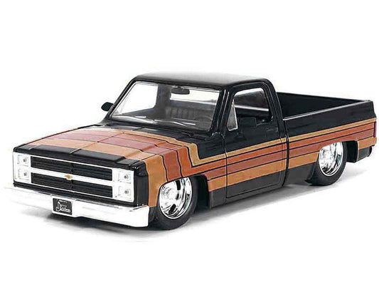 1985 Chevrolet C10 Pickup Truck 1:24 Diecast Model with GM Rally Wheels by Jada